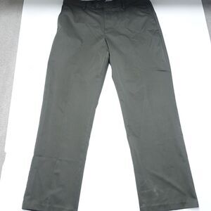 Croft & Barrow Chino Pants Men's 38x32 Olive Green 100% Polyester Classic-Fit